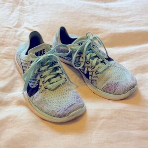 Nike Flyknit Sneakers